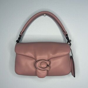 Coach Pillow Tabby 20